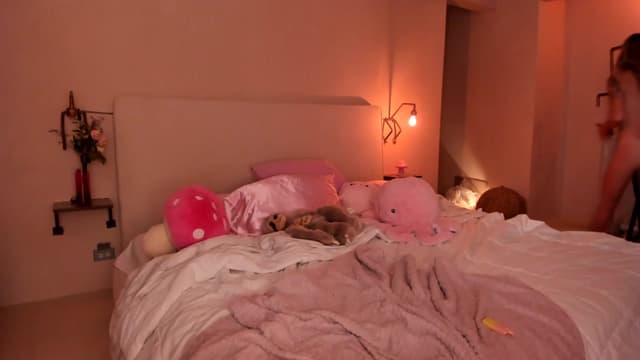 Gallery image thumbnail from Mochi's myfreecams stream on, 04/28/2023, 07:12 image 16 of 20