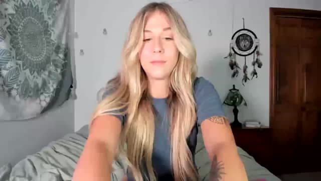 Gallery image thumbnail from Mochi's myfreecams stream on, 06/20/2023, 21:13 image 14 of 20