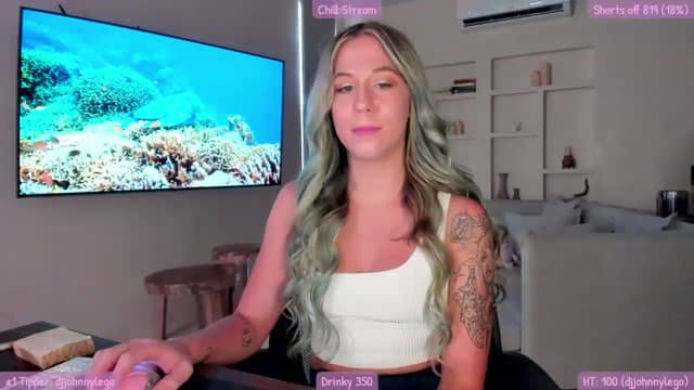 Gallery image thumbnail from Mochi's myfreecams stream on, 08/21/2023, 23:02 image 5 of 20