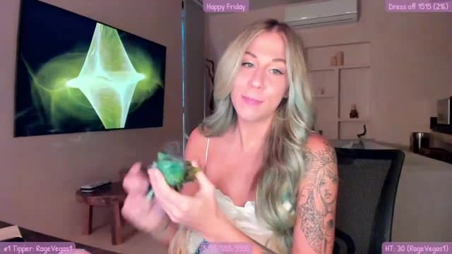 Gallery image thumbnail from Mochi's myfreecams stream on, 08/26/2023, 24:01 image 6 of 20