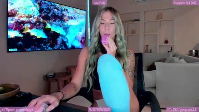 Gallery image thumbnail from Mochi's myfreecams stream on, 09/03/2023, 24:02 image 10 of 20