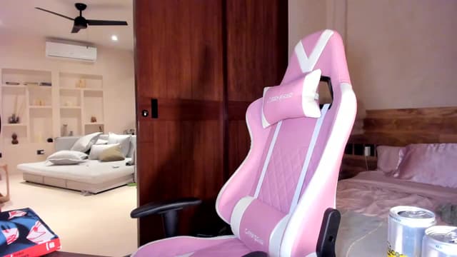 Gallery image thumbnail from Mochi's myfreecams stream on, 09/17/2023, 05:57 image 11 of 20