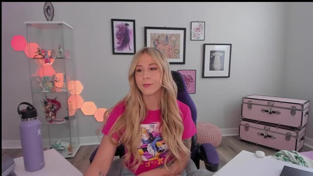 Gallery image thumbnail from Mochi's myfreecams stream on, 04/08/2025, 23:12 image 5 of 20