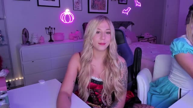 Gallery image thumbnail from Mochi's myfreecams stream on, 10/18/2025, 05:39 image 5 of 20