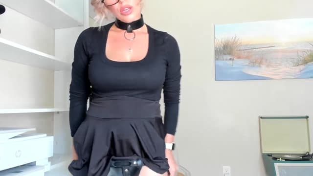 Gallery image thumbnail from Mommy's myfreecams stream on, 09/23/2025, 16:28 image 2 of 20