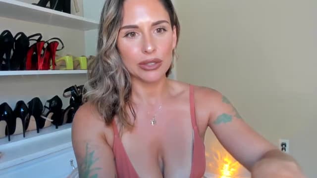 Gallery image thumbnail from Mommy's myfreecams stream on, 10/11/2025, 19:07 image 13 of 20