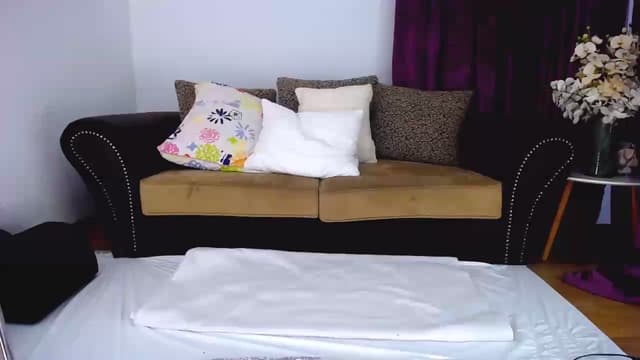 Gallery image thumbnail from NIVEA's myfreecams stream on, 06/19/2026, 16:15 image 13 of 20