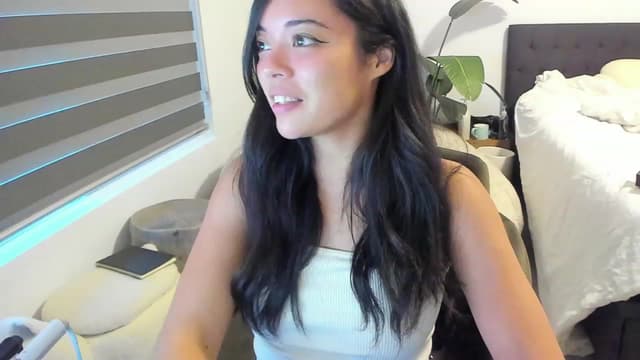 Gallery image thumbnail from Nami_'s myfreecams stream on, 07/21/2023, 05:16 image 1 of 20