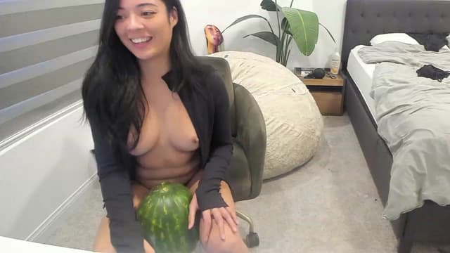 Gallery image thumbnail from Nami_'s myfreecams stream on, 09/01/2023, 02:42 image 13 of 20