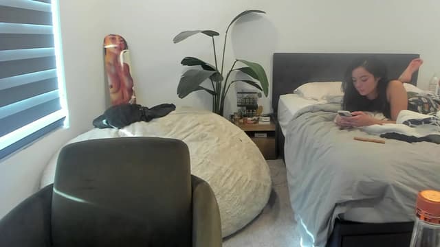 Gallery image thumbnail from Nami_'s myfreecams stream on, 09/24/2023, 24:06 image 16 of 20