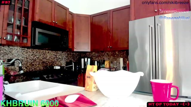 Gallery image thumbnail from Not_N's myfreecams stream on, 08/31/2023, 01:51 image 3 of 20