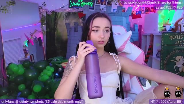 Gallery image thumbnail from Nym_x's myfreecams stream on, 08/01/2023, 03:06 image 4 of 20