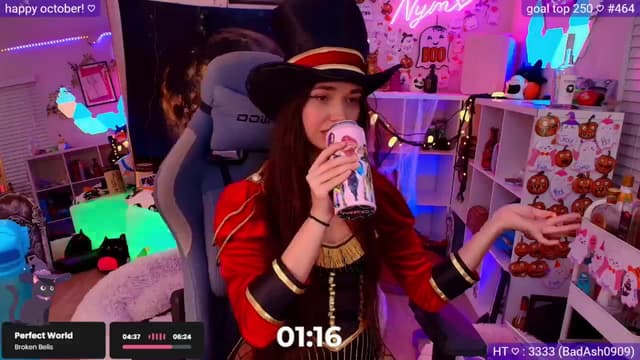 Gallery image thumbnail from Nym_x's myfreecams stream on, 10/26/2025, 04:56 image 13 of 20