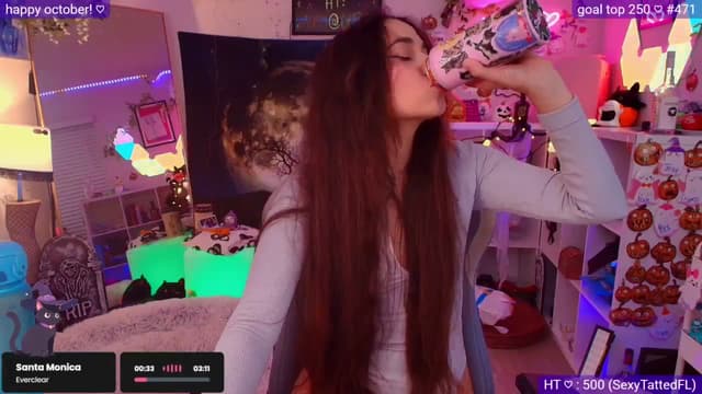 Gallery image thumbnail from Nym_x's myfreecams stream on, 10/30/2025, 04:17 image 17 of 20