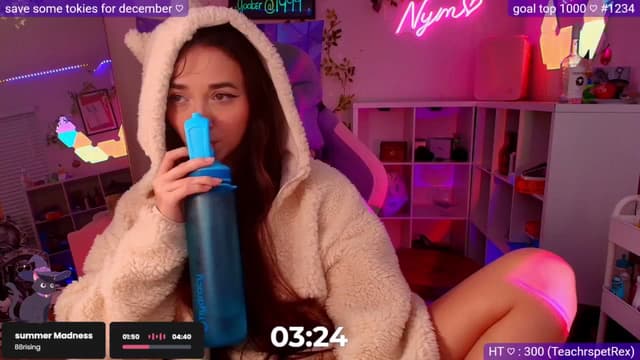 Gallery image thumbnail from Nym_x's myfreecams stream on, 11/30/2025, 05:06 image 17 of 20