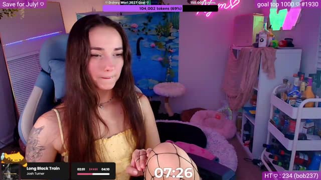 Gallery image thumbnail from Nym_x's myfreecams stream on, 06/06/2026, 02:04 image 8 of 20