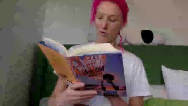 Gallery image thumbnail from Omilk's myfreecams stream on, 02/02/2025, 18:17 image 17 of 20