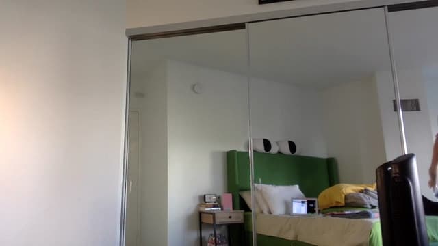 Gallery image thumbnail from Omilk's myfreecams stream on, 02/11/2025, 24:59 image 6 of 20