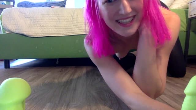 Gallery image thumbnail from Omilk's myfreecams stream on, 02/11/2025, 24:59 image 17 of 20