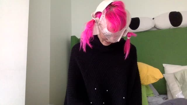 Gallery image thumbnail from Omilk's myfreecams stream on, 02/13/2025, 20:04 image 12 of 20
