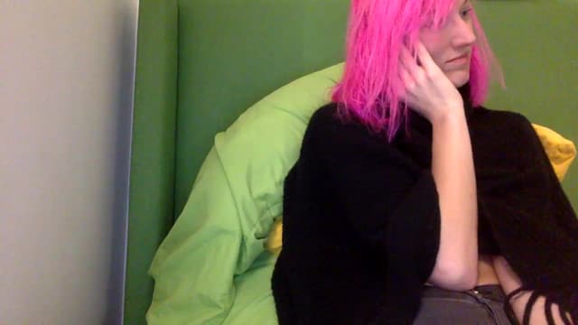 Gallery image thumbnail from Omilk's myfreecams stream on, 02/14/2025, 02:04 image 18 of 20