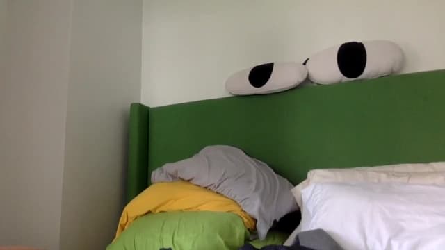 Gallery image thumbnail from Omilk's myfreecams stream on, 02/16/2025, 19:28 image 17 of 20