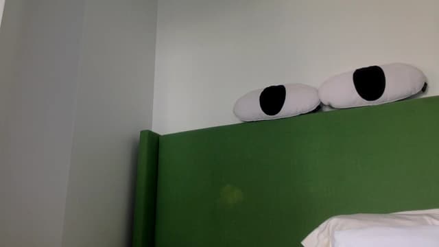 Gallery image thumbnail from Omilk's myfreecams stream on, 02/25/2025, 19:35 image 12 of 20