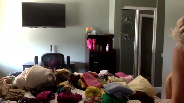 Gallery image thumbnail from Omilk's myfreecams stream on, 11/02/2025, 17:47 image 4 of 20