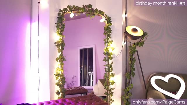 Gallery image thumbnail from Paige's myfreecams stream on, 02/07/2023, 05:17 image 17 of 20