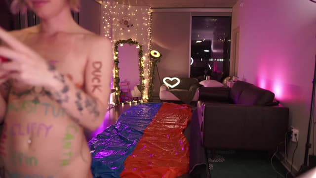 Gallery image thumbnail from Paige's myfreecams stream on, 03/01/2023, 06:04 image 1 of 20