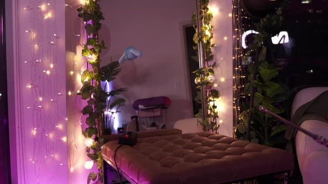 Gallery image thumbnail from Paige's myfreecams stream on, 08/25/2023, 04:35 image 17 of 20