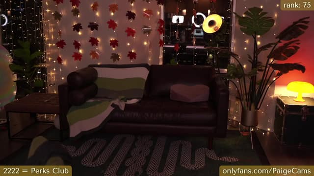 Gallery image thumbnail from Paige's myfreecams stream on, 11/23/2023, 05:07 image 14 of 20
