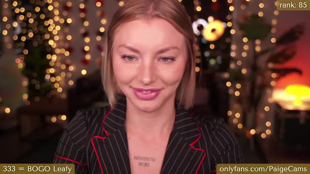 Gallery image thumbnail from Paige's myfreecams stream on, 11/25/2023, 04:02 image 14 of 20