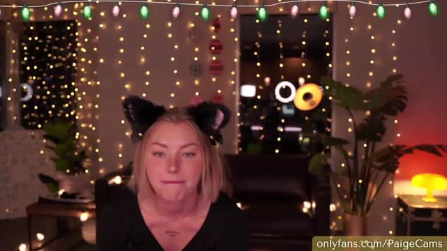 Gallery image thumbnail from Paige's myfreecams stream on, 12/10/2023, 04:09 image 20 of 20