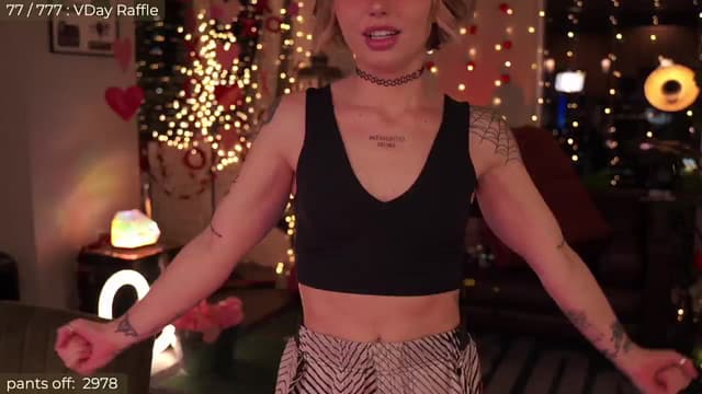Gallery image thumbnail from Paige's myfreecams stream on, 02/19/2024, 06:28 image 1 of 20