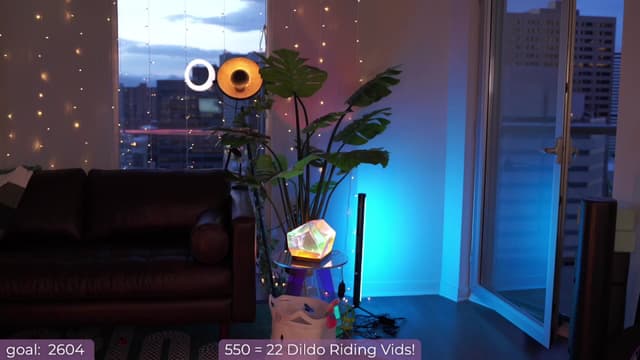 Gallery image thumbnail from Paige's myfreecams stream on, 03/23/2024, 01:28 image 18 of 20