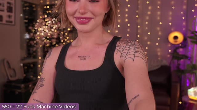 Gallery image thumbnail from Paige's myfreecams stream on, 04/13/2024, 04:53 image 4 of 20