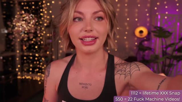 Gallery image thumbnail from Paige's myfreecams stream on, 04/15/2024, 04:03 image 10 of 20