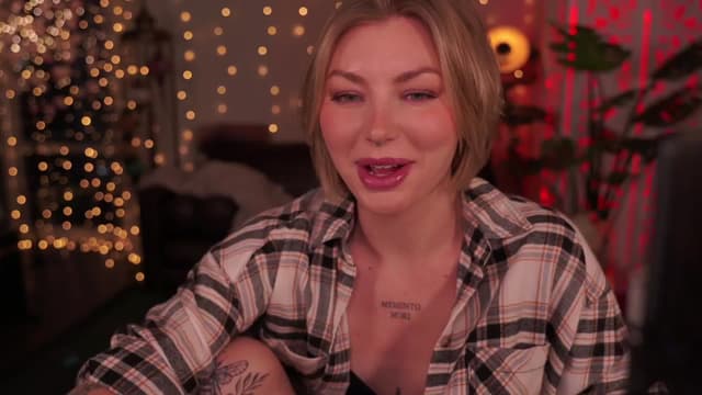 Gallery image thumbnail from Paige's myfreecams stream on, 04/19/2024, 02:56 image 5 of 20