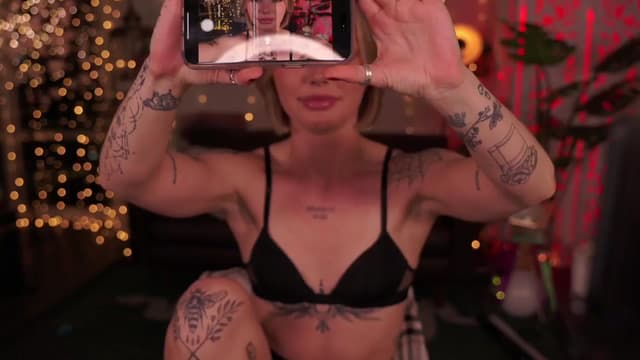 Gallery image thumbnail from Paige's myfreecams stream on, 04/19/2024, 02:56 image 11 of 20