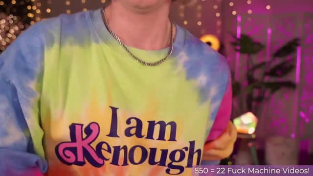 Gallery image thumbnail from Paige's myfreecams stream on, 04/20/2024, 03:19 image 7 of 20