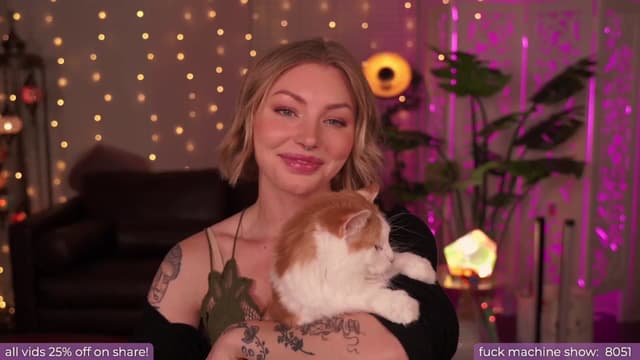 Gallery image thumbnail from Paige's myfreecams stream on, 04/27/2024, 03:48 image 11 of 20