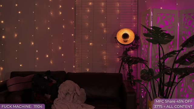 Gallery image thumbnail from Paige's myfreecams stream on, 05/13/2024, 05:32 image 1 of 20