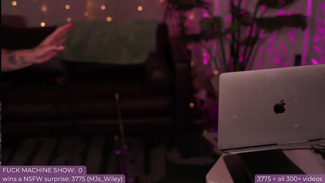 Gallery image thumbnail from Paige's myfreecams stream on, 06/29/2024, 03:20 image 19 of 20