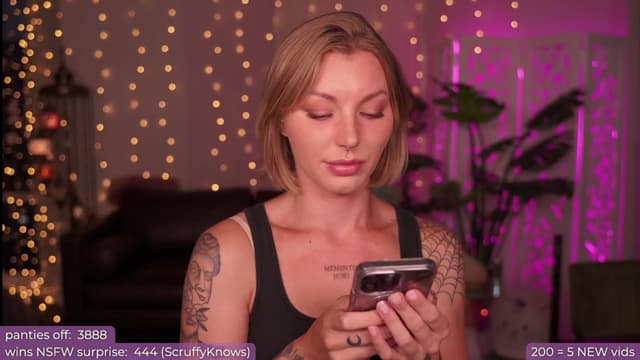 Gallery image thumbnail from Paige's myfreecams stream on, 07/26/2024, 03:05 image 15 of 20
