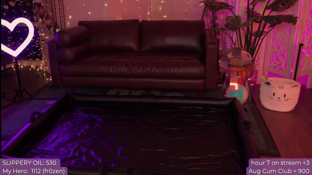 Gallery image thumbnail from Paige's myfreecams stream on, 08/16/2024, 03:43 image 14 of 20