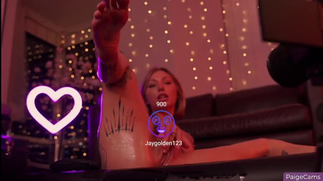 Gallery image thumbnail from Paige's myfreecams stream on, 08/16/2024, 05:19 image 2 of 20