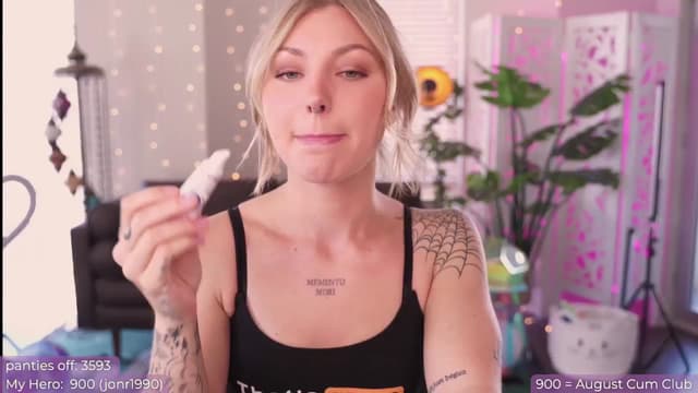 Gallery image thumbnail from Paige's myfreecams stream on, 08/16/2024, 21:18 image 8 of 20