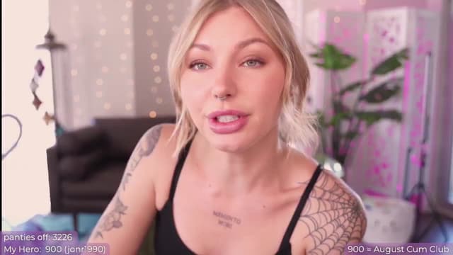 Gallery image thumbnail from Paige's myfreecams stream on, 08/16/2024, 21:18 image 13 of 20