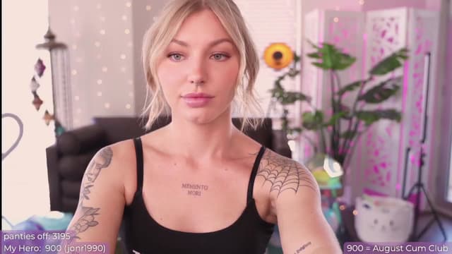 Gallery image thumbnail from Paige's myfreecams stream on, 08/16/2024, 21:18 image 17 of 20